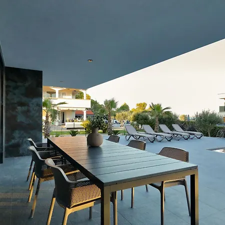 Sika Vila *
