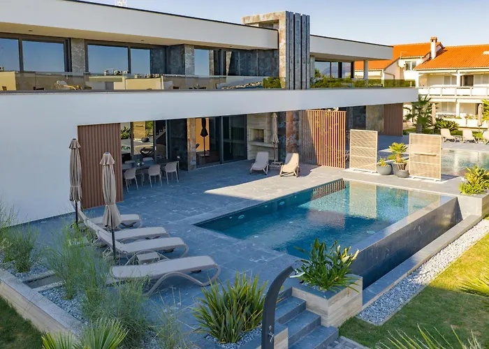 Sika Villa
