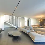 Sika Villa Vir