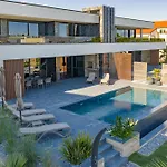 Sika Villa
