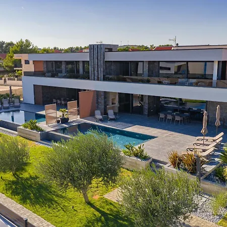 Sika Villa Vir
